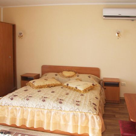 Skadovsʼk Admiral Hotel المظهر الخارجي الصورة