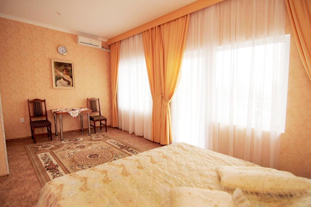 Skadovsʼk Admiral Hotel الغرفة الصورة